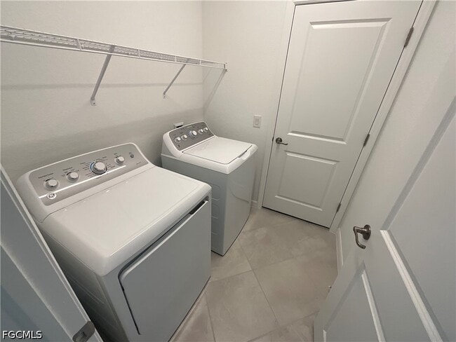 Building Photo - 14570 Palamos Cir