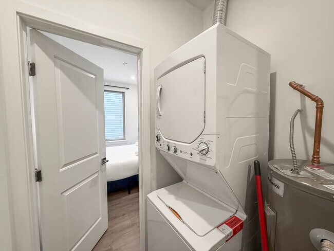 Building Photo - 1427 Germantown Ave