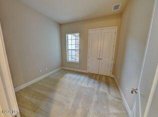 Building Photo - 802 Aldenham Ln