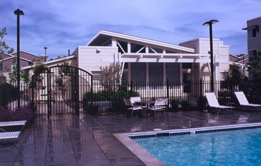 Pool - Peninsula Park Apartments