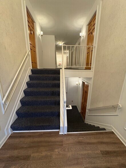 Building Photo - 1440 Slade Ave