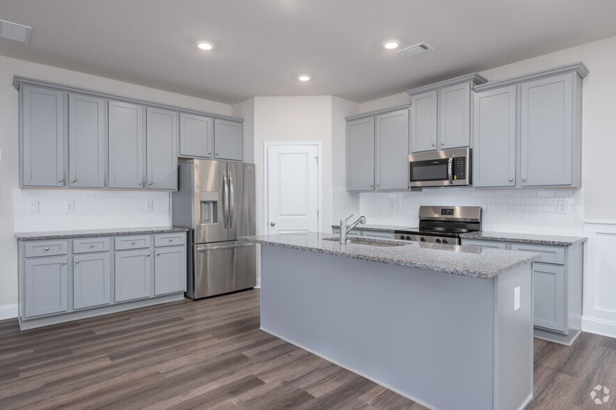 The Danielson - Kitchen - Rosebud Place Rental Homes