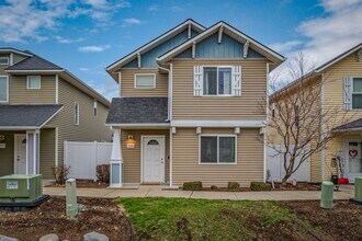 Building Photo - 3324 E Garin Ct