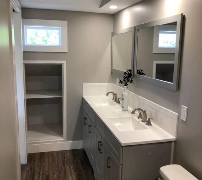 Building Photo - 3437 Country Club Pl