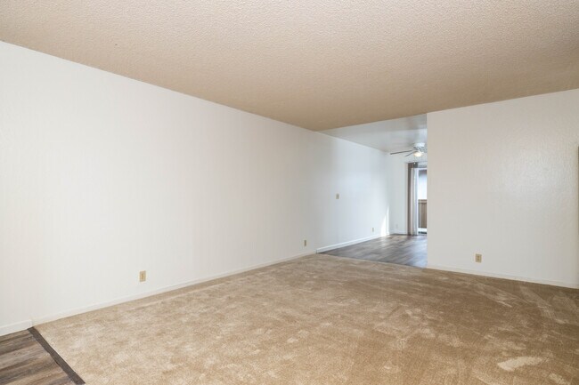 Building Photo - 300 American Canyon Rd