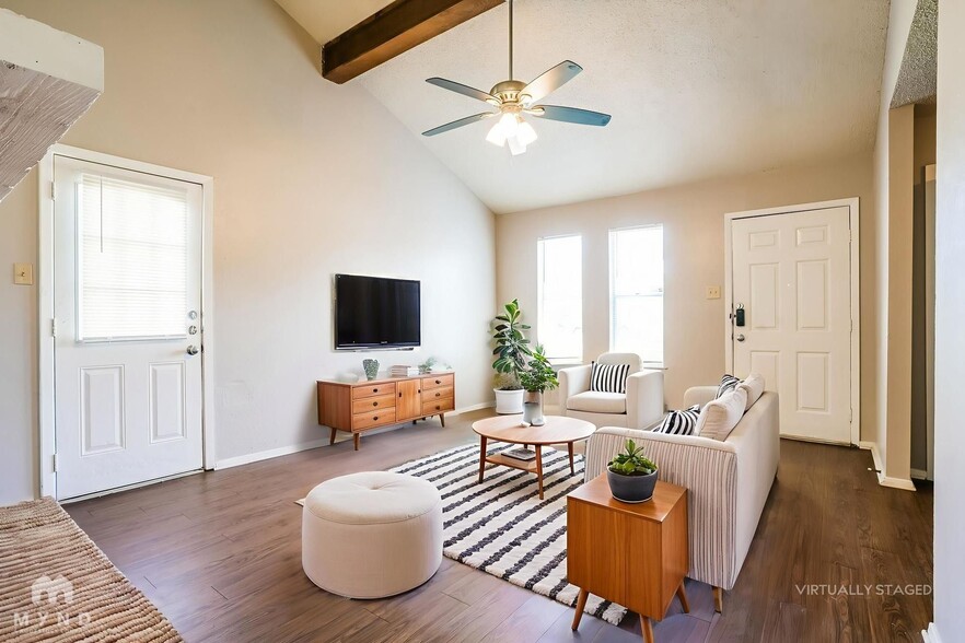 Building Photo - 12800 Tomanet Trail