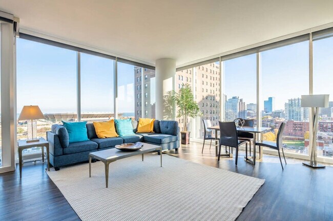 Building Photo - 1411 S Michigan Ave