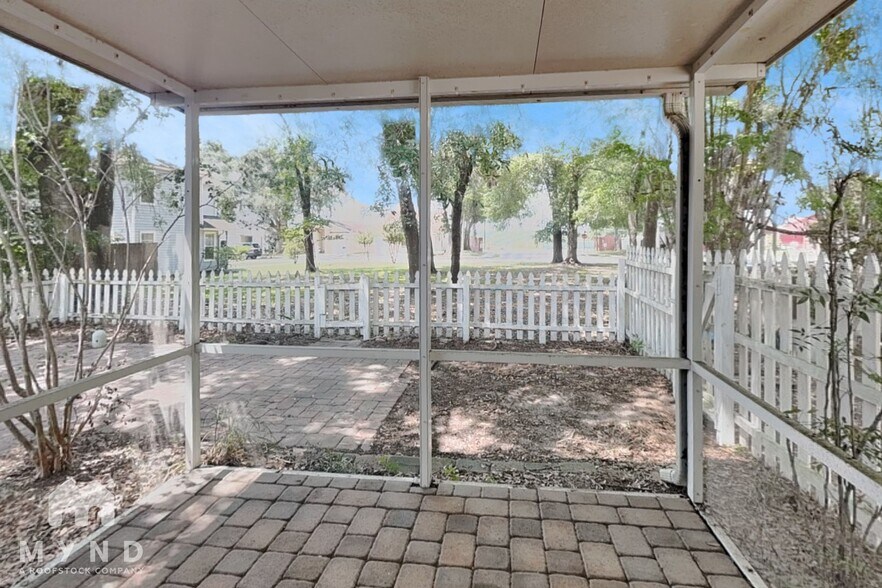 Building Photo - 1729 Chatham Cir