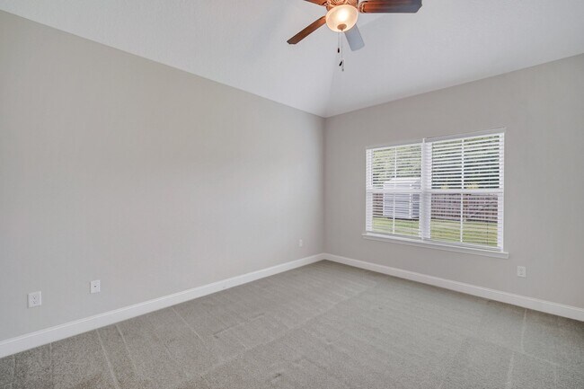 Building Photo - 486 Thorp Circle