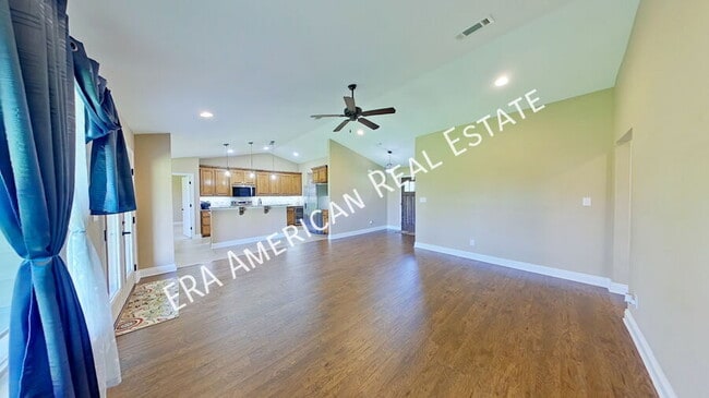 Building Photo - 8756 El Paseo St
