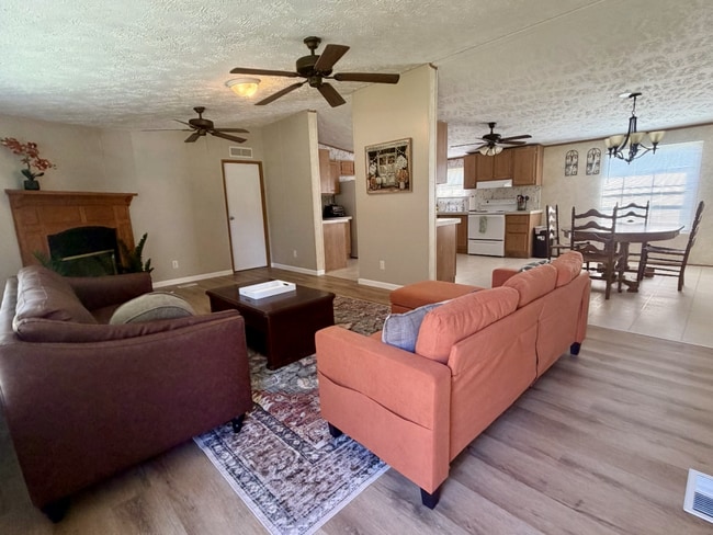 Building Photo - 6112 Foote Mineral Ln