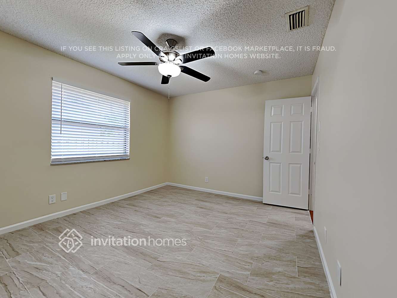 Building Photo - 13598 Jonquil Pl