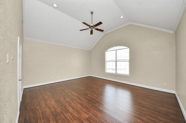 Building Photo - 1493 Silverado Dr