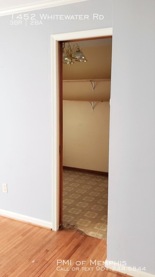 Spacious Brick Home In East Memphis!! 1452 Whitewater Rd Memphis TN