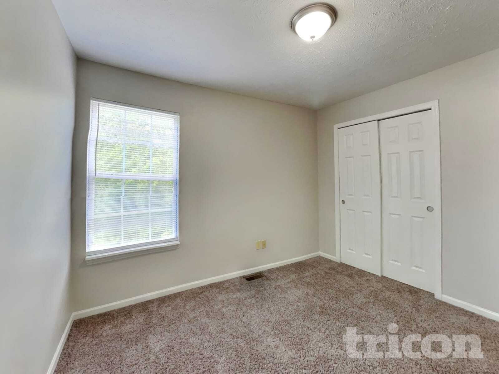 Building Photo - 6422 Coconut Ct