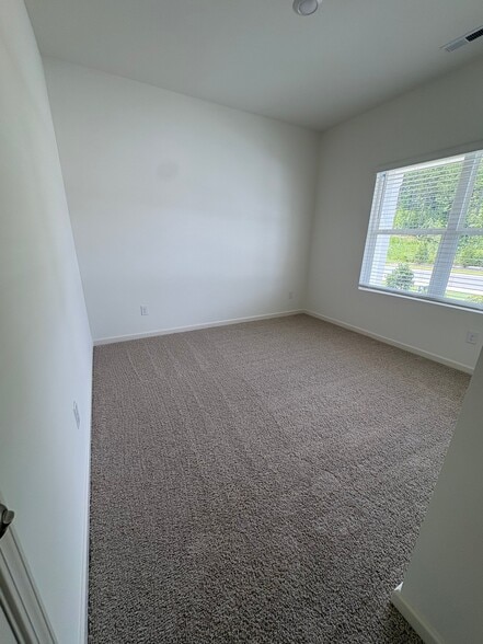 Building Photo - 9894 Chelsea Pk Trl