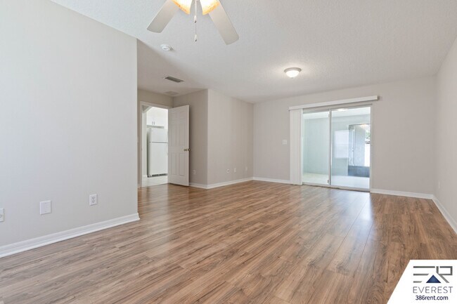 Building Photo - 25 Port Royal Dr