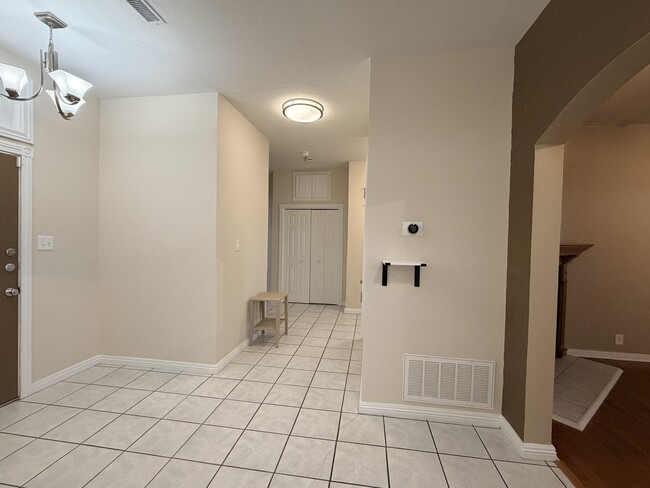 Building Photo - 5372 Wagon Trail