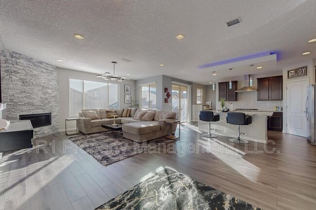 Building Photo - 8812 Jet Stream Rd NW