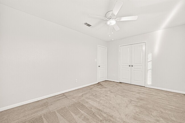 Building Photo - 2030 Stonework Ln