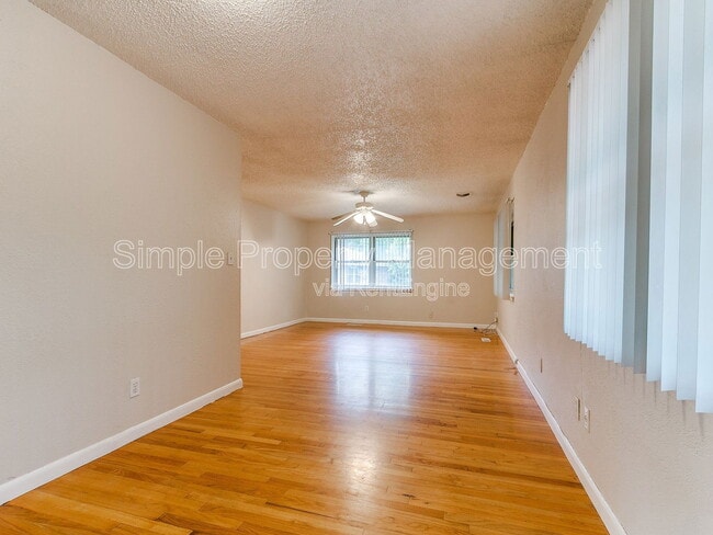 Building Photo - 2608 Greystone Ct