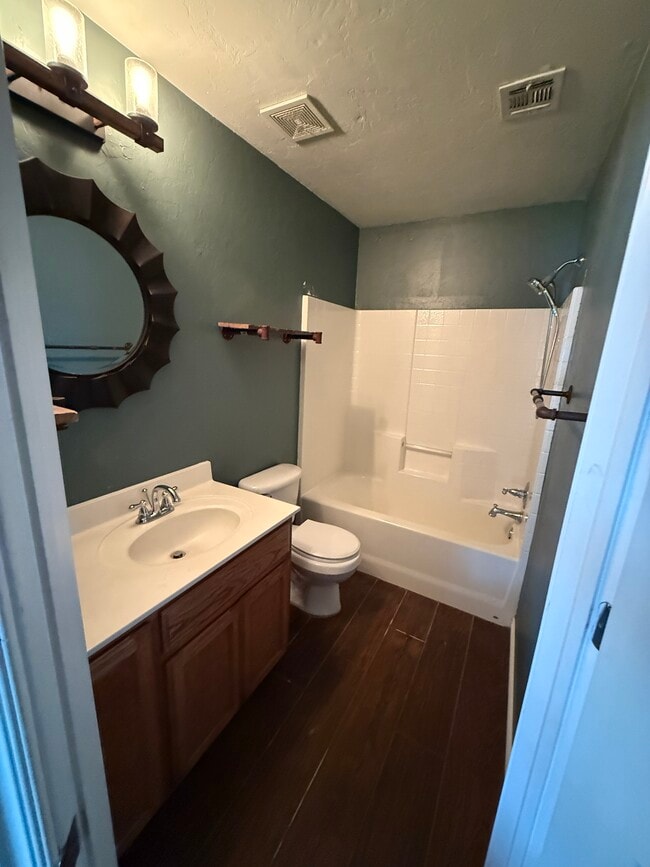 Building Photo - 15920 Korie Dr