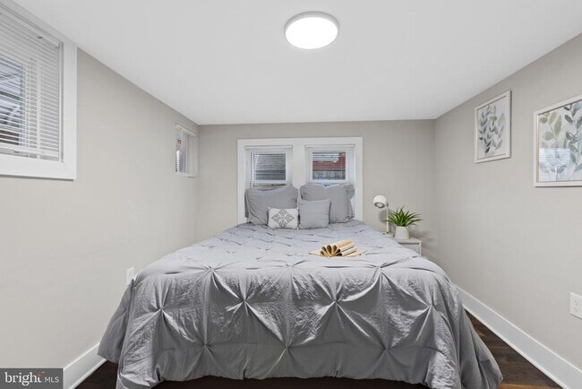 Building Photo - 1510 Ramsay St