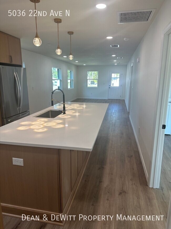 Building Photo - 5036 22nd Ave N