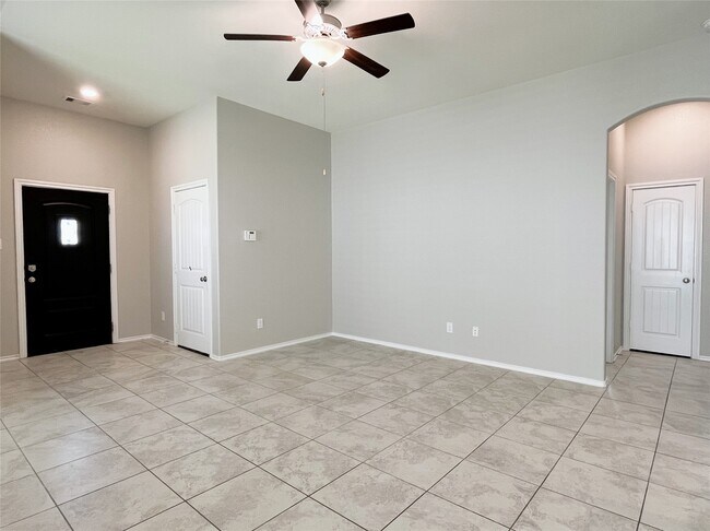 Building Photo - 5727 Pampus Prairie Rd