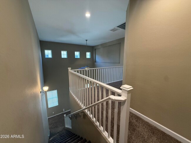 Building Photo - 1367 S Country Club Dr