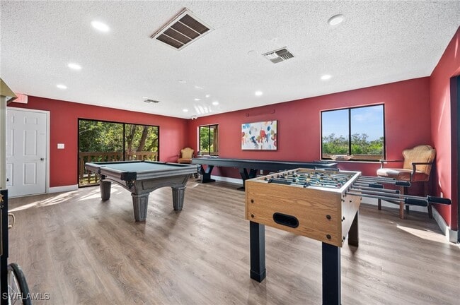 Building Photo - 17611 Marco Island Ln