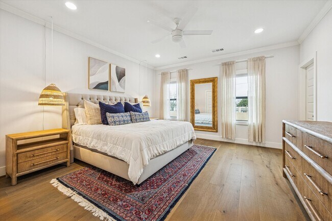 Building Photo - 1005 Bunton St