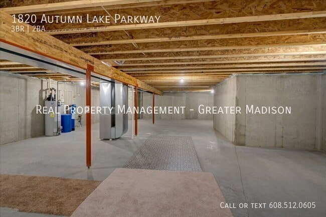 Building Photo - 1820 Autumn Lake Parkway