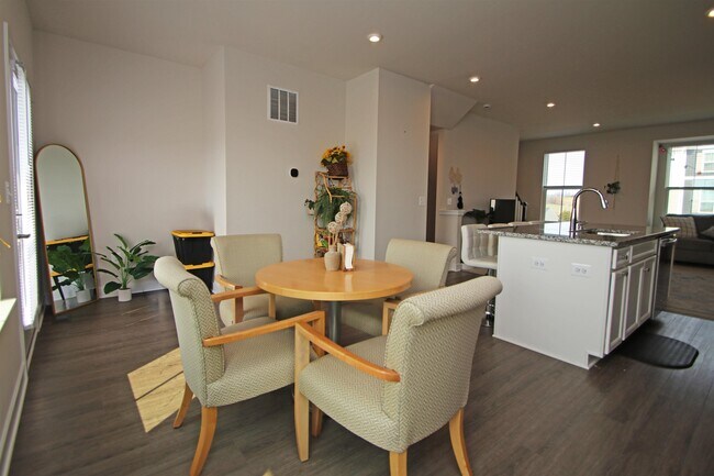 Building Photo - 4508 Fountainbridge Ct