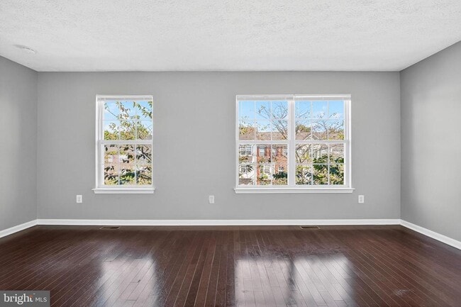 Building Photo - 3231 Halcyon Ct