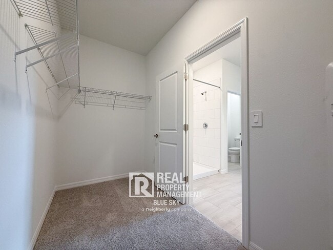 Building Photo - 18200 Pleasantview Blvd