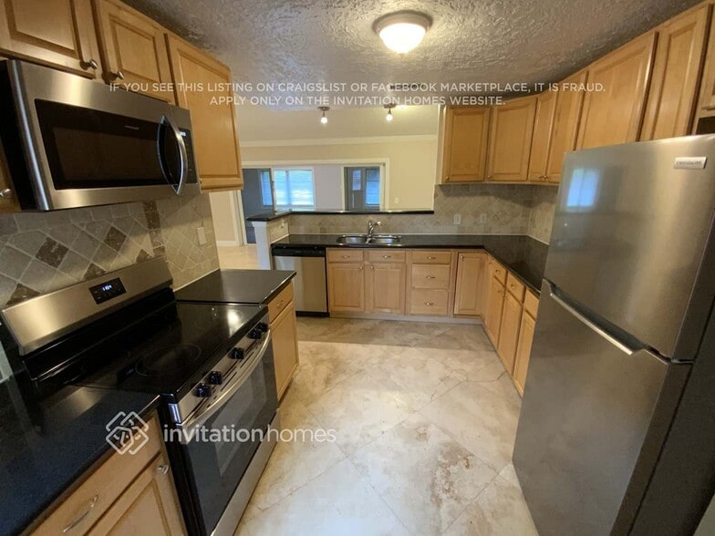 Building Photo - 19745 Colorado Cir