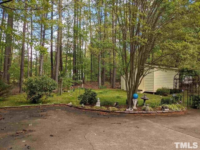 Building Photo - 139 Green Dr