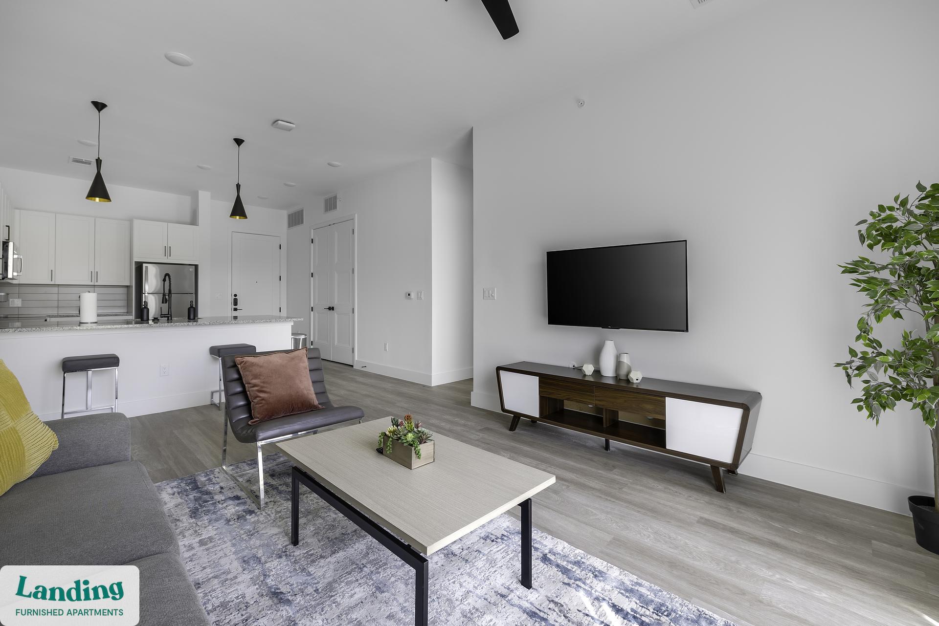 Building Photo - 650 E Sycamore St