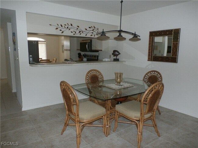 Building Photo - 16500 Kelly Cove Dr