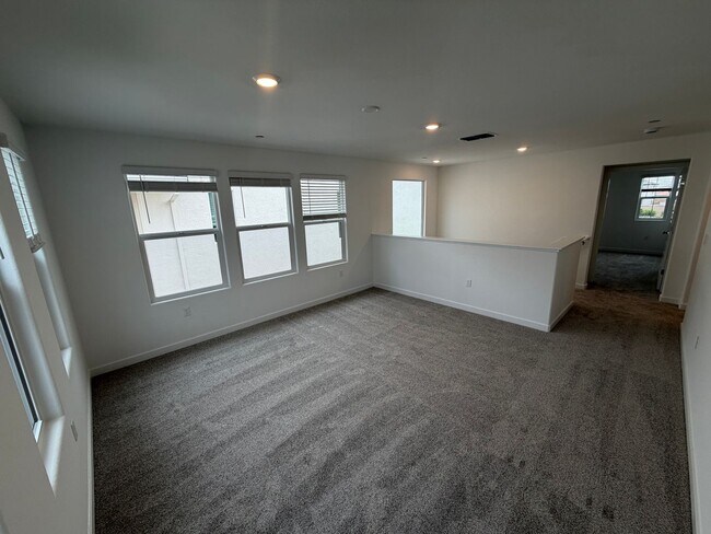 Building Photo - 3 Bedroom | 2.5 Bathroom | New two-story home in Elk Grove