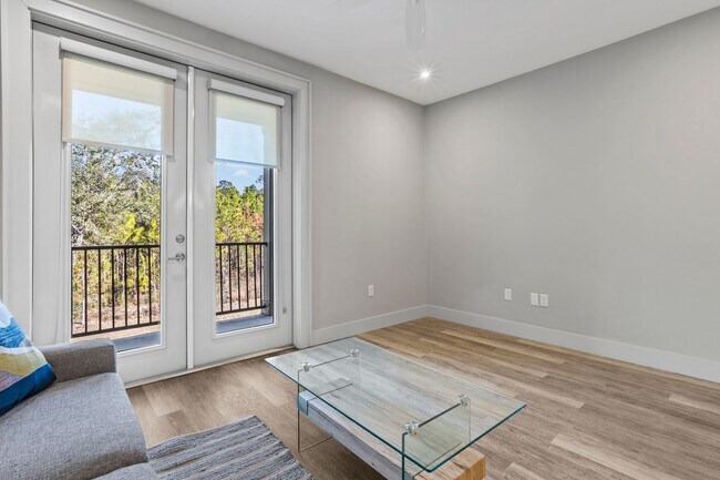 Building Photo - THE INLET - 1 BEDROOM, 1 BATH  CONDO - OCE...