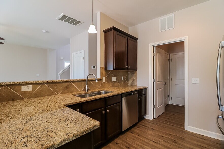 Building Photo - 508 McCarthy Dr