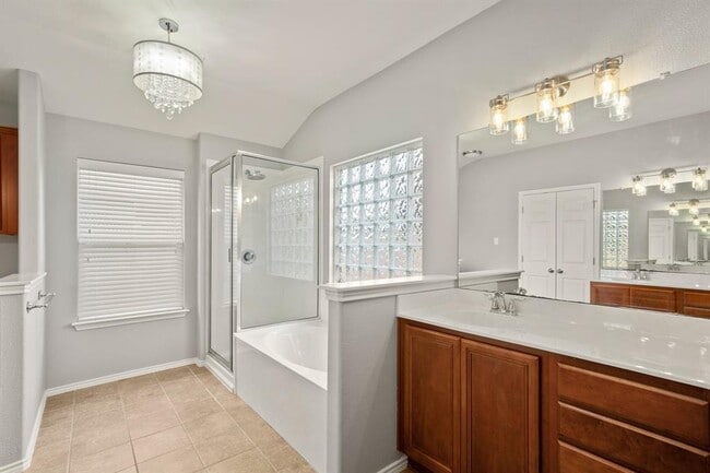 Building Photo - 14012 Marathon Rd