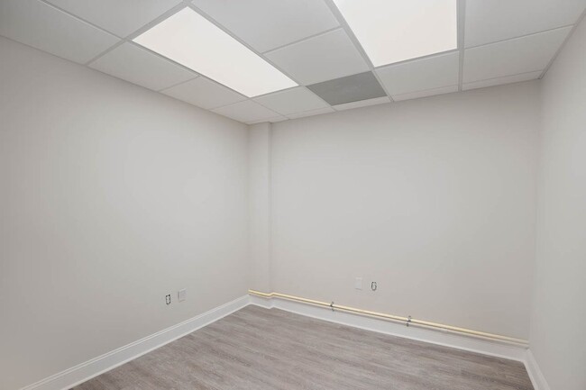 Building Photo - 5621 Departure Dr