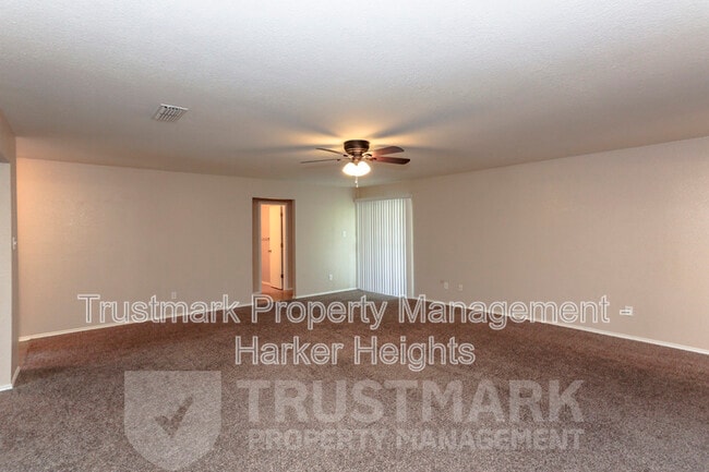 Building Photo - 5304 Vail Dr