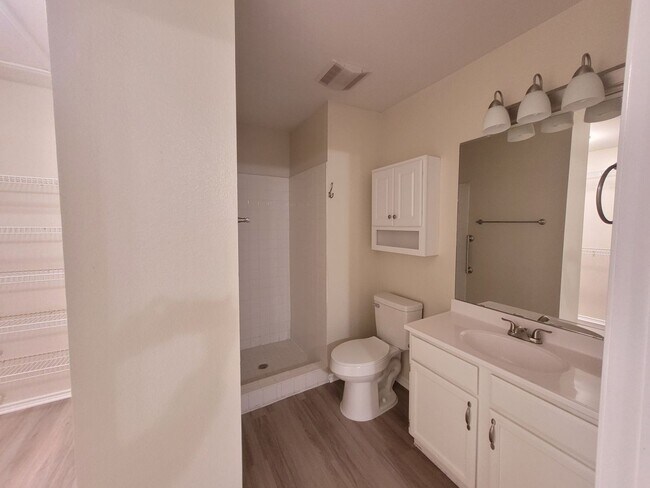 Building Photo - 2 Bed | 2 Bath 1,100 Sq. Ft. Two Car Garag...