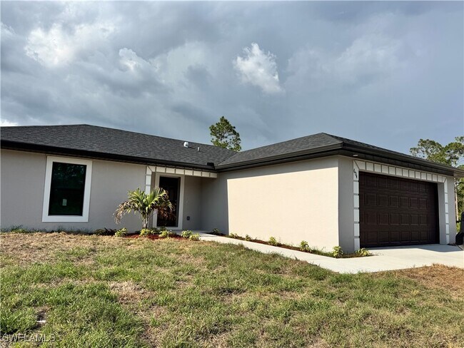 Building Photo - 3005 53rd St W