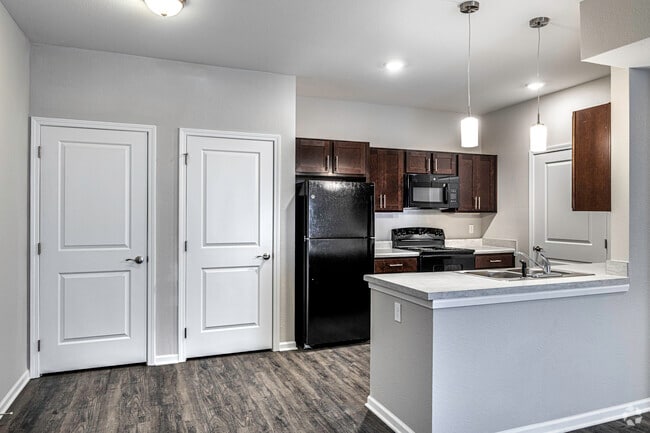 3BR, 2BA - 1179SF - Whittier Place