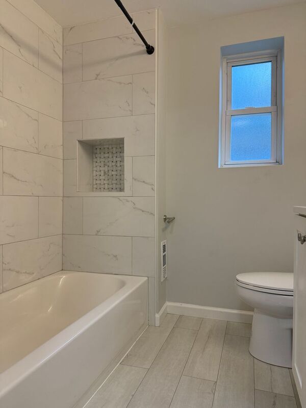 Building Photo - 5425 Stewart Ave